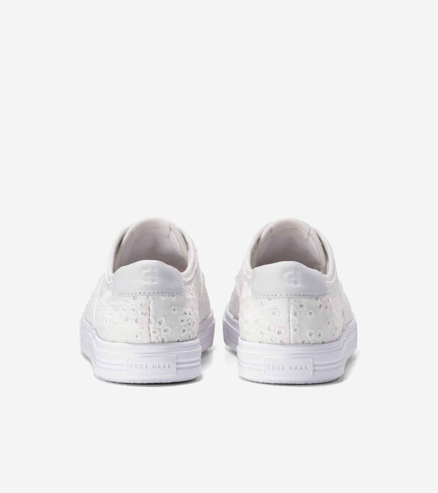 W33621:WHITE CANVAS FANCY FLEUR