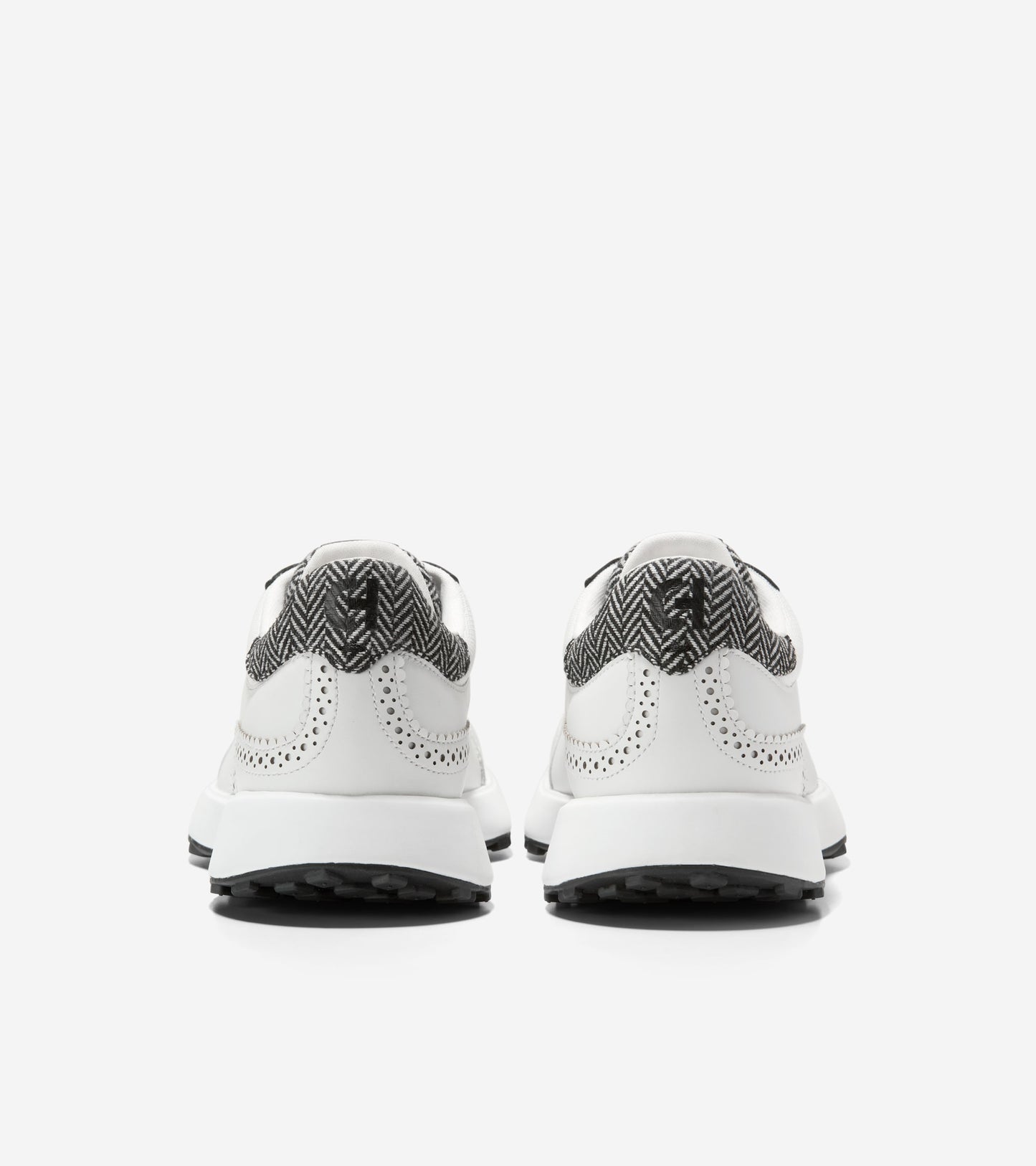 W34067:WHITE MESH/LTR/HERRINGBONE TEXTILE