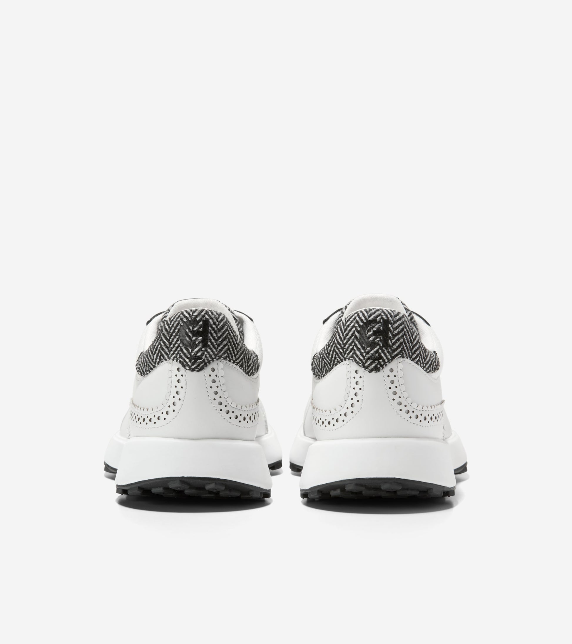 W34067:WHITE MESH/LTR/HERRINGBONE TEXTILE