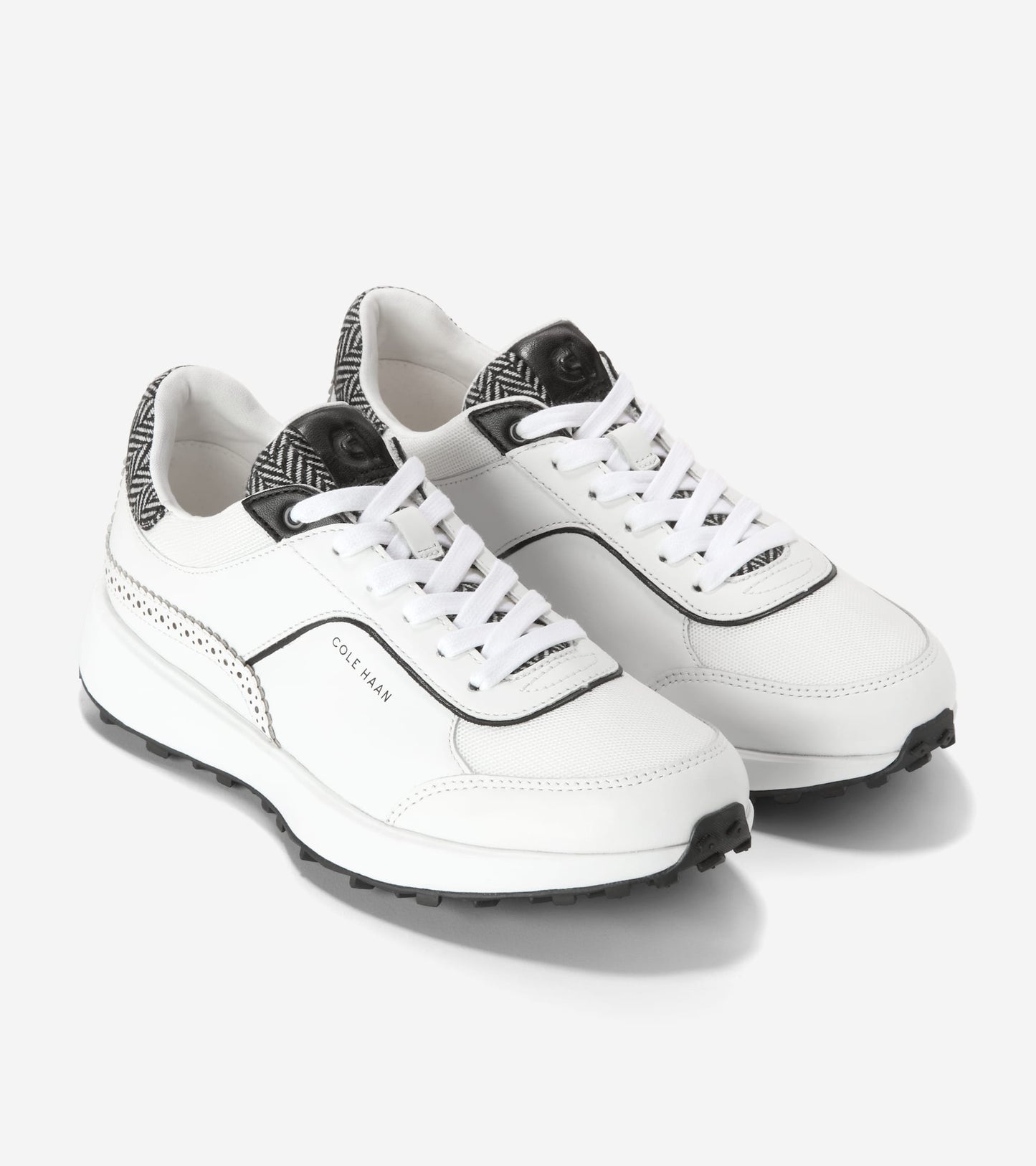 W34067:WHITE MESH/LTR/HERRINGBONE TEXTILE