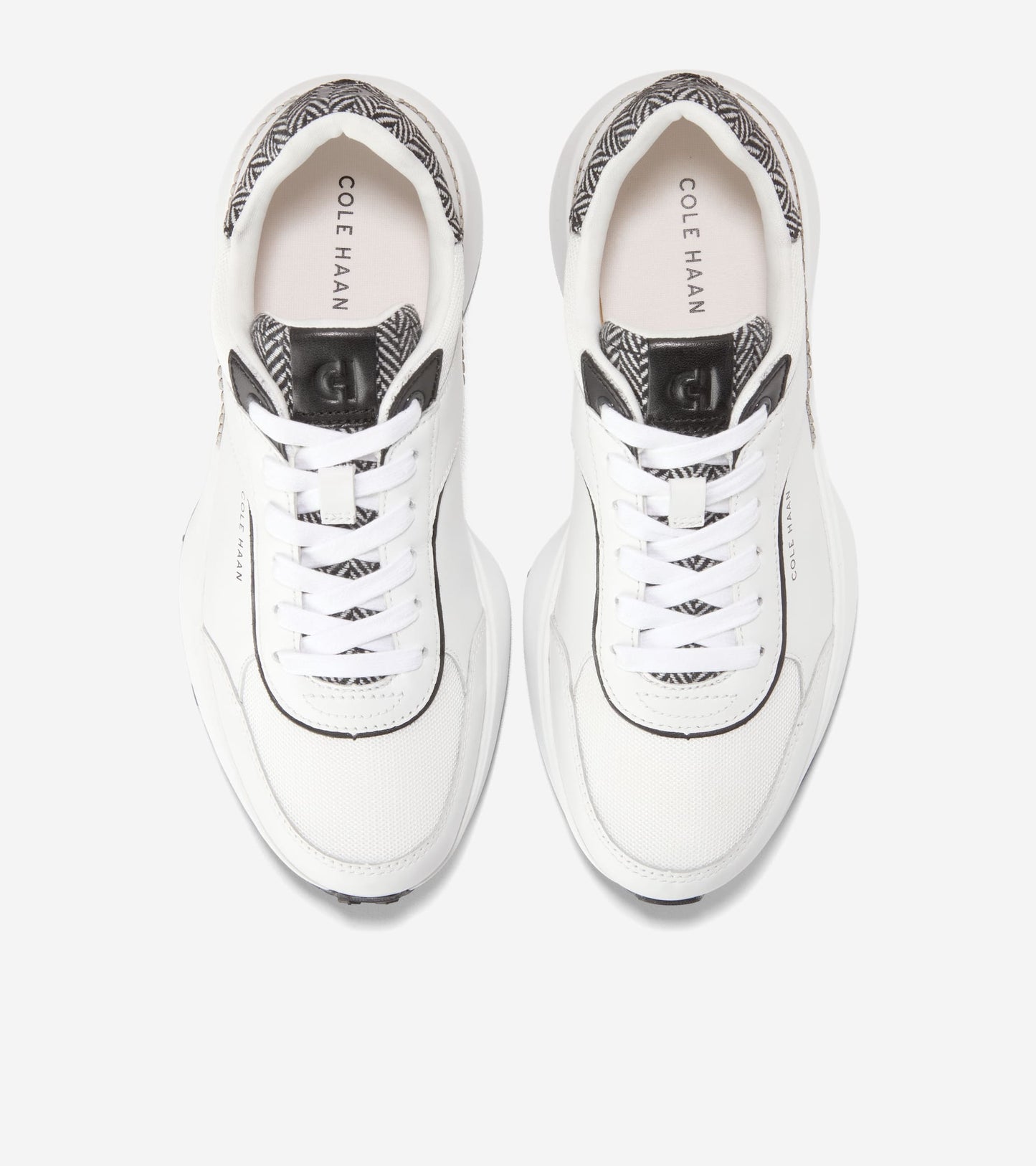 W34067:WHITE MESH/LTR/HERRINGBONE TEXTILE