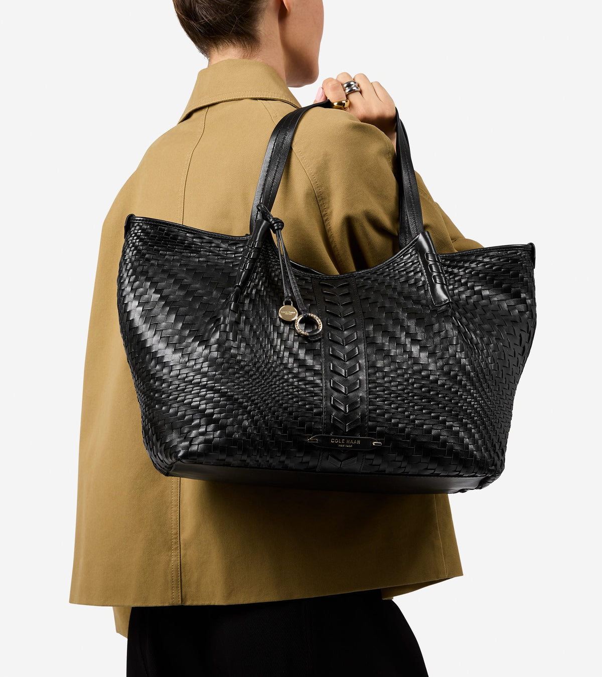 U08738:BLACK:null