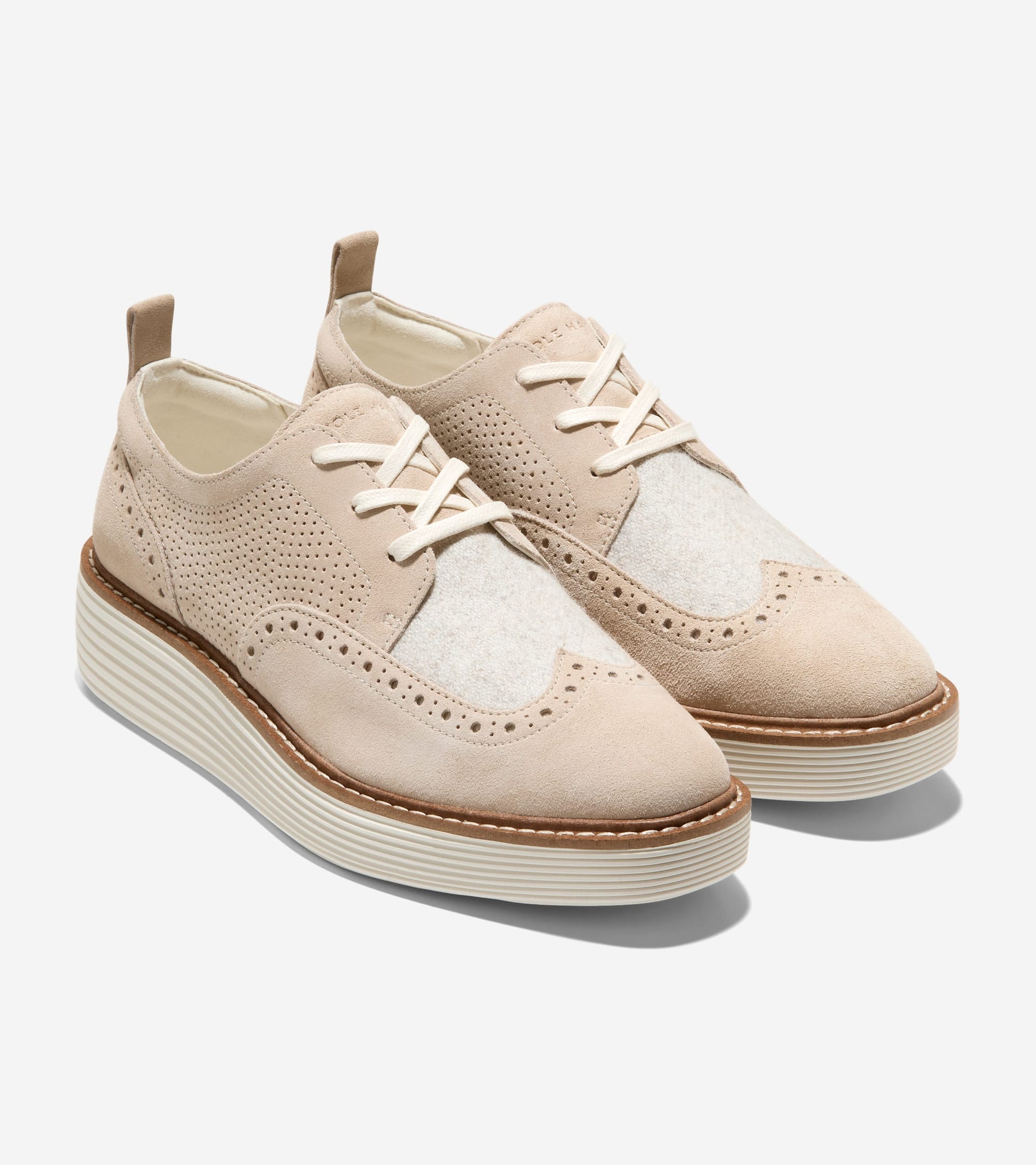 W34813:CH LT SESAME SUEDE/NATURAL WOOL/IVORY