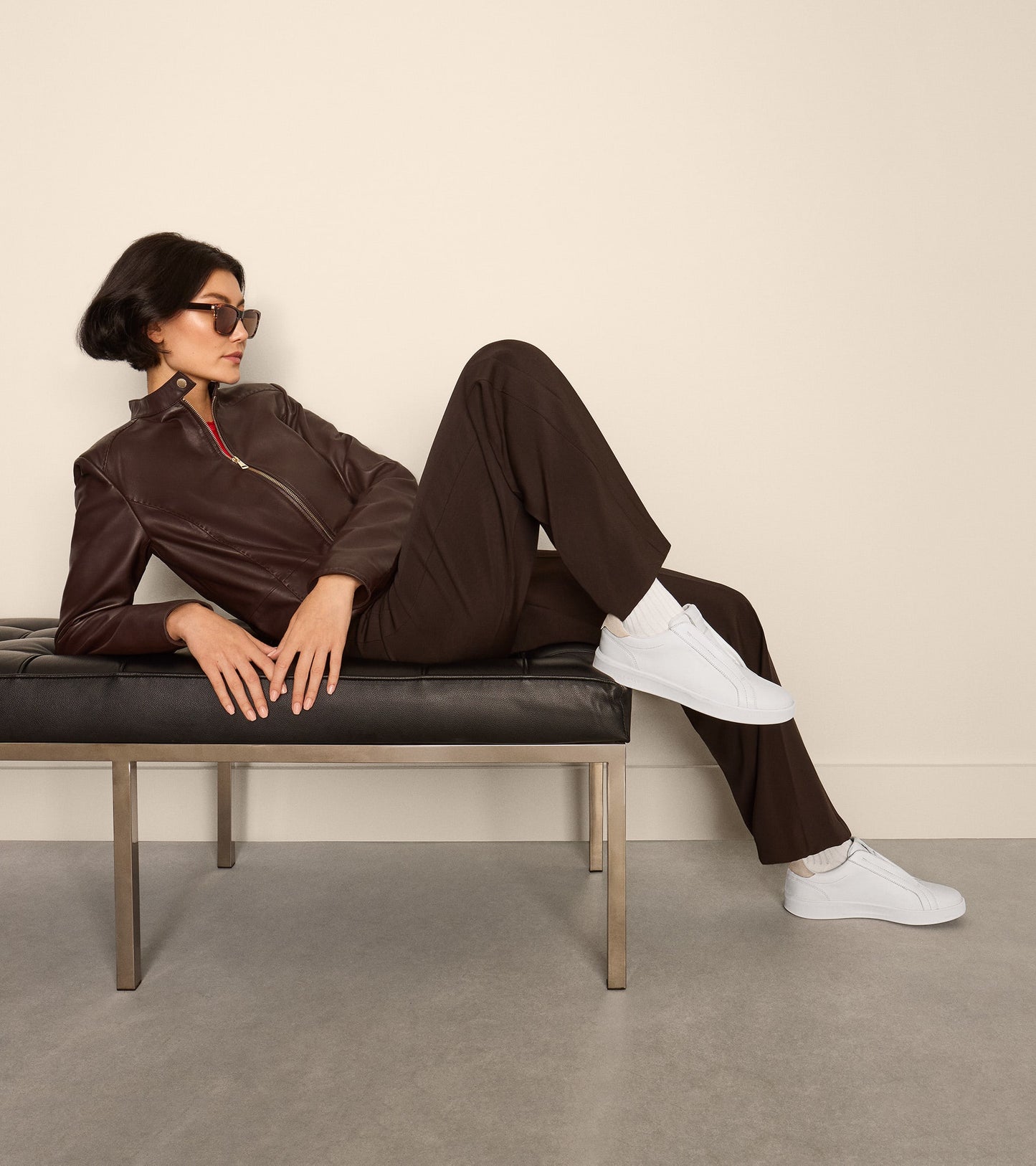 W34137:WHITE LTR/CH LT SESAME SUEDE