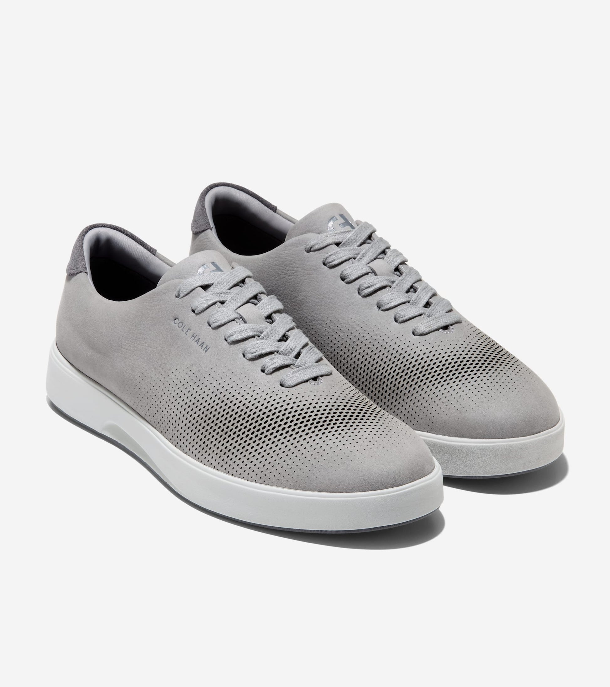 C42977:ULTIMATE GRAY NUBUCK / CASTLEROCK SUEDE / OYSTER MUSHROOM