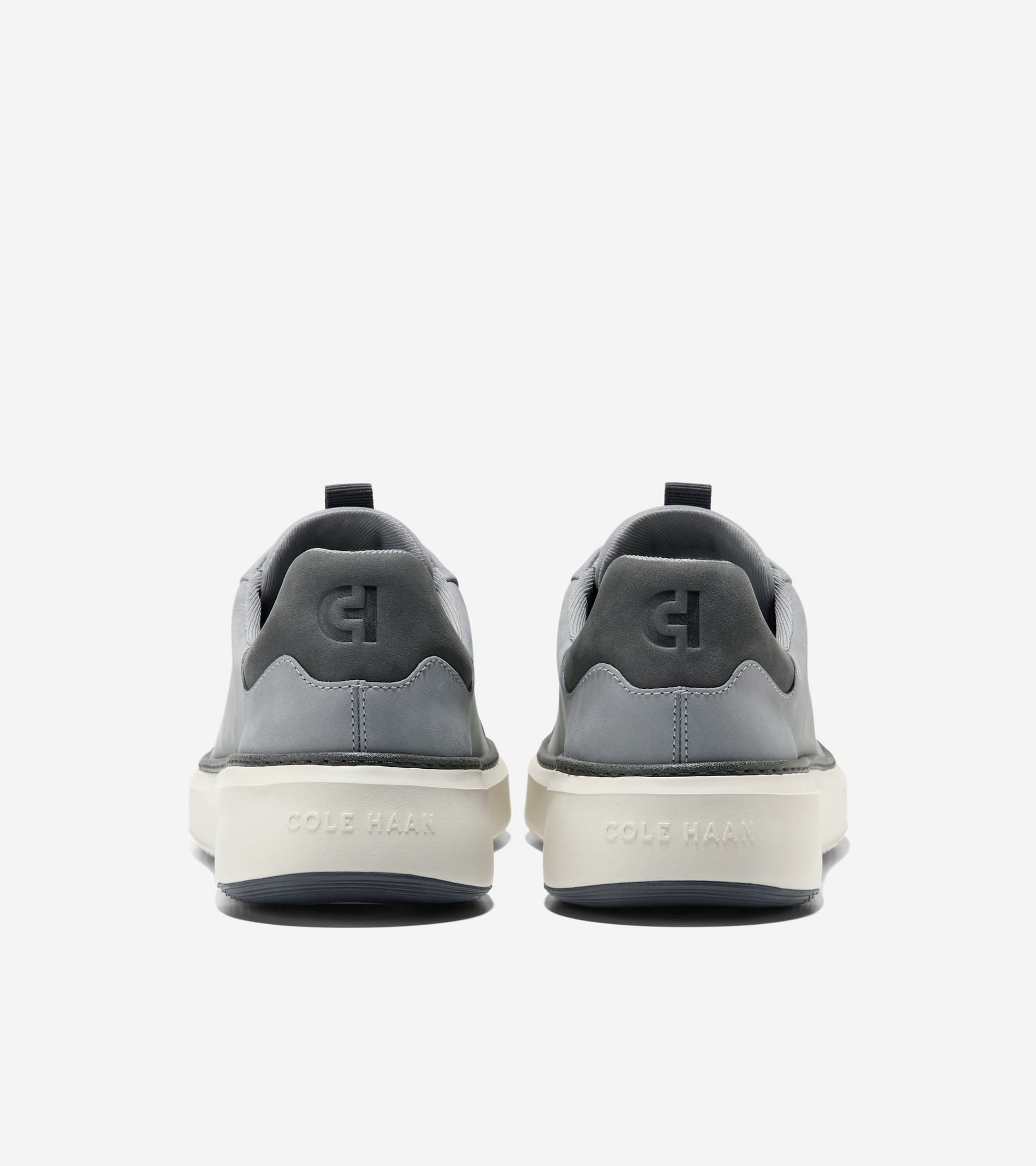 C44877:ULTIMATE GRAY NUBUCK / RAVEN / IVORY WP