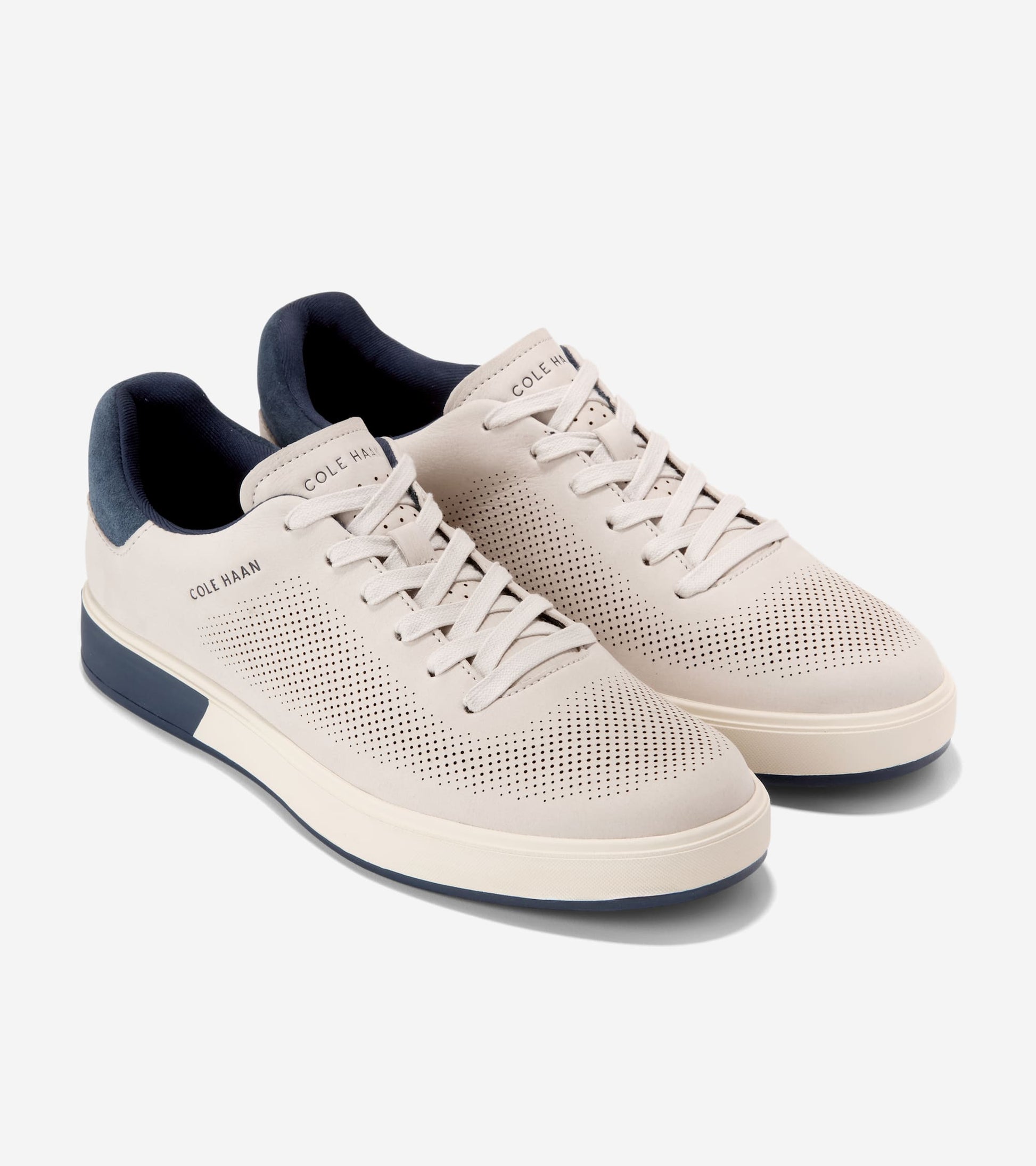 C44552:PUMICE STONE NUBUCK / NAVY BLAZER / IVORY
