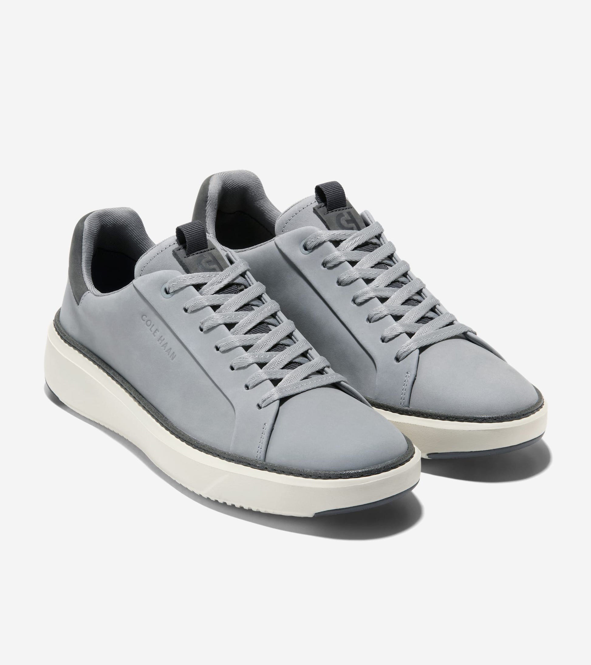 C44877:ULTIMATE GRAY NUBUCK / RAVEN / IVORY WP