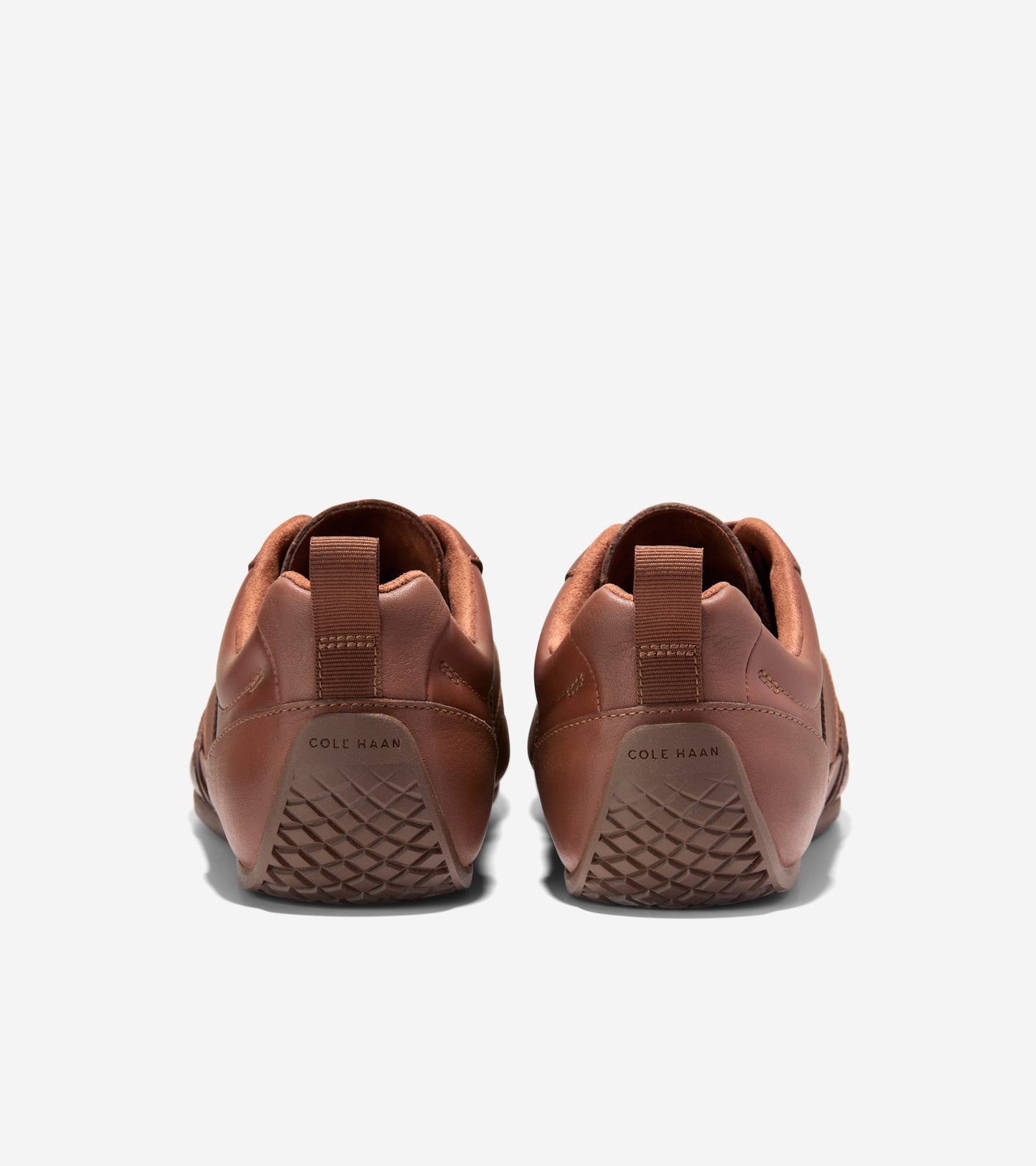 C42761:CH WOODBURY / CH TUSCAN SAND / CH MADEIRA