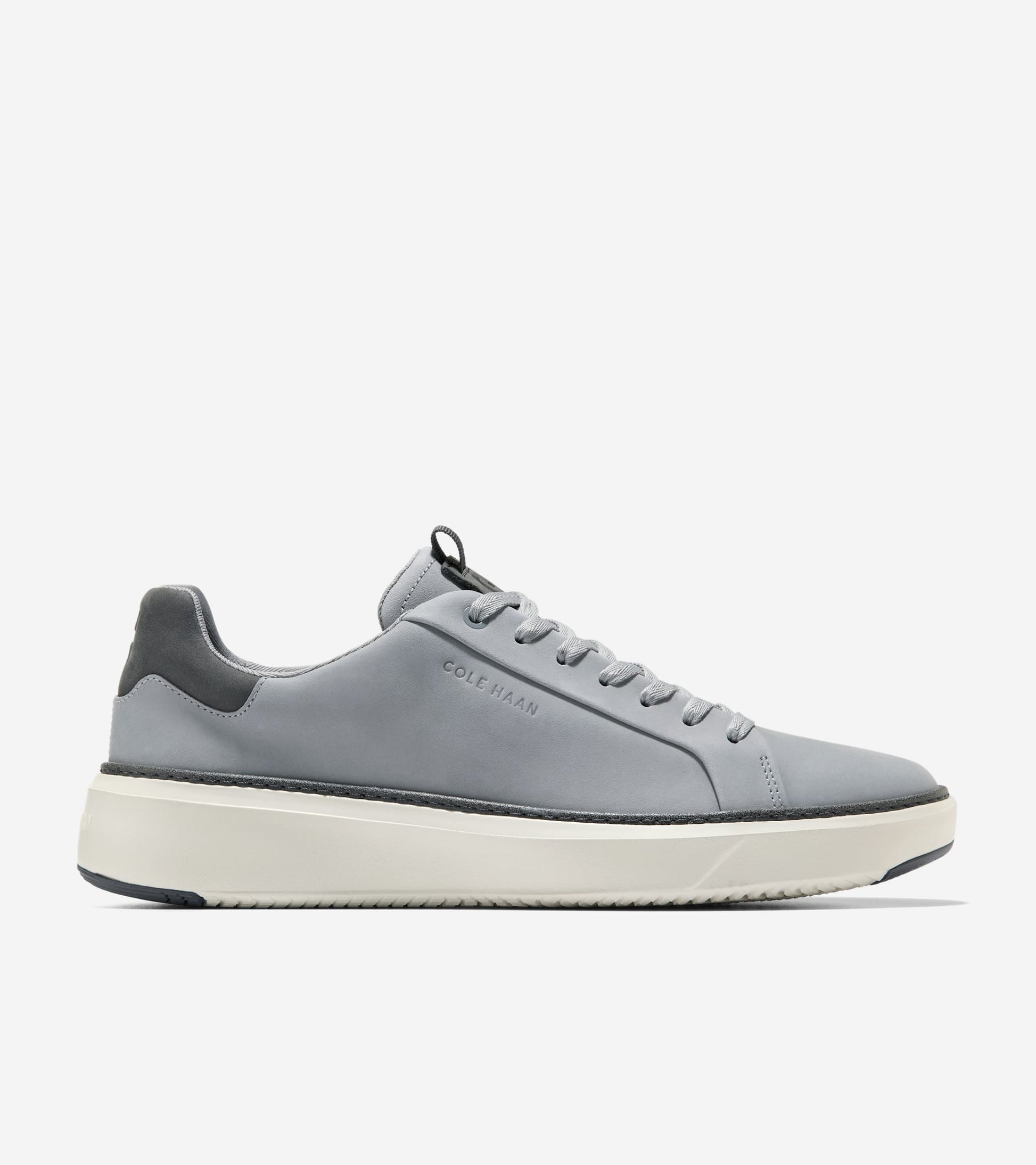 C44877:ULTIMATE GRAY NUBUCK / RAVEN / IVORY WP